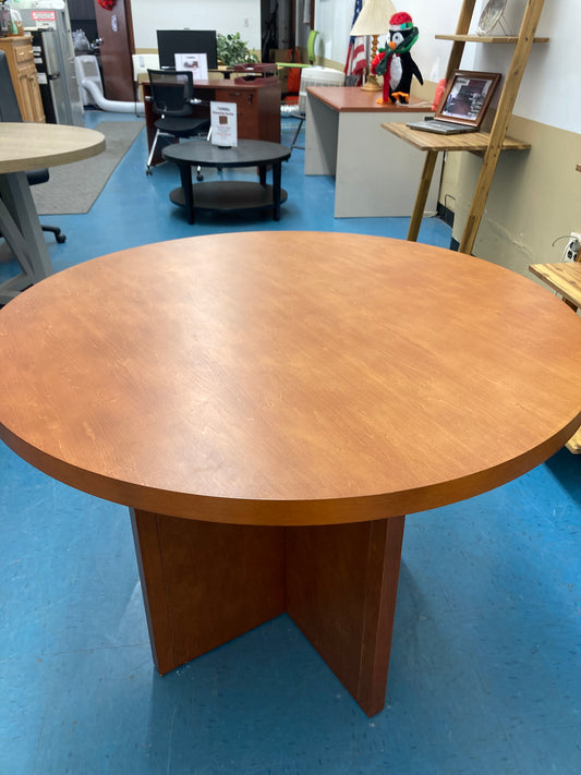Conference Table: 42 Inch Round